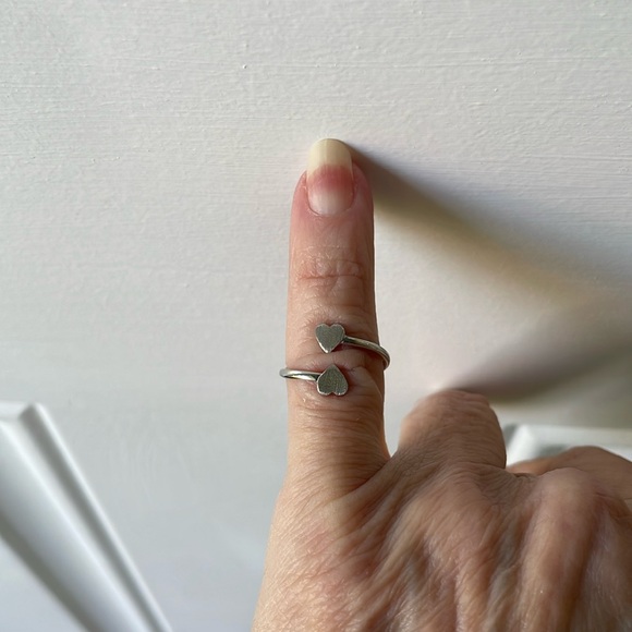 14K White Gold 2 Heart 💕 Ring NWOT - Picture 2 of 4